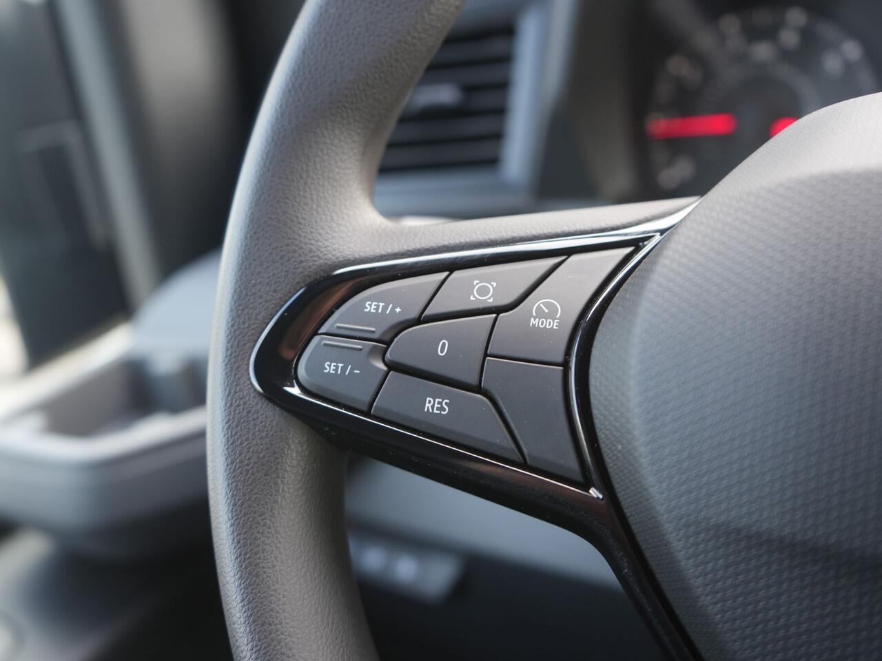 Renault MASTER T35 2.0 dCi 130 L2H2 Advance - VOORRAADVOORDEEL - Trekhaak - All Seasonbanden - Achteruitrijcamera - Cruise Control - Apple Carplay/Android Auto