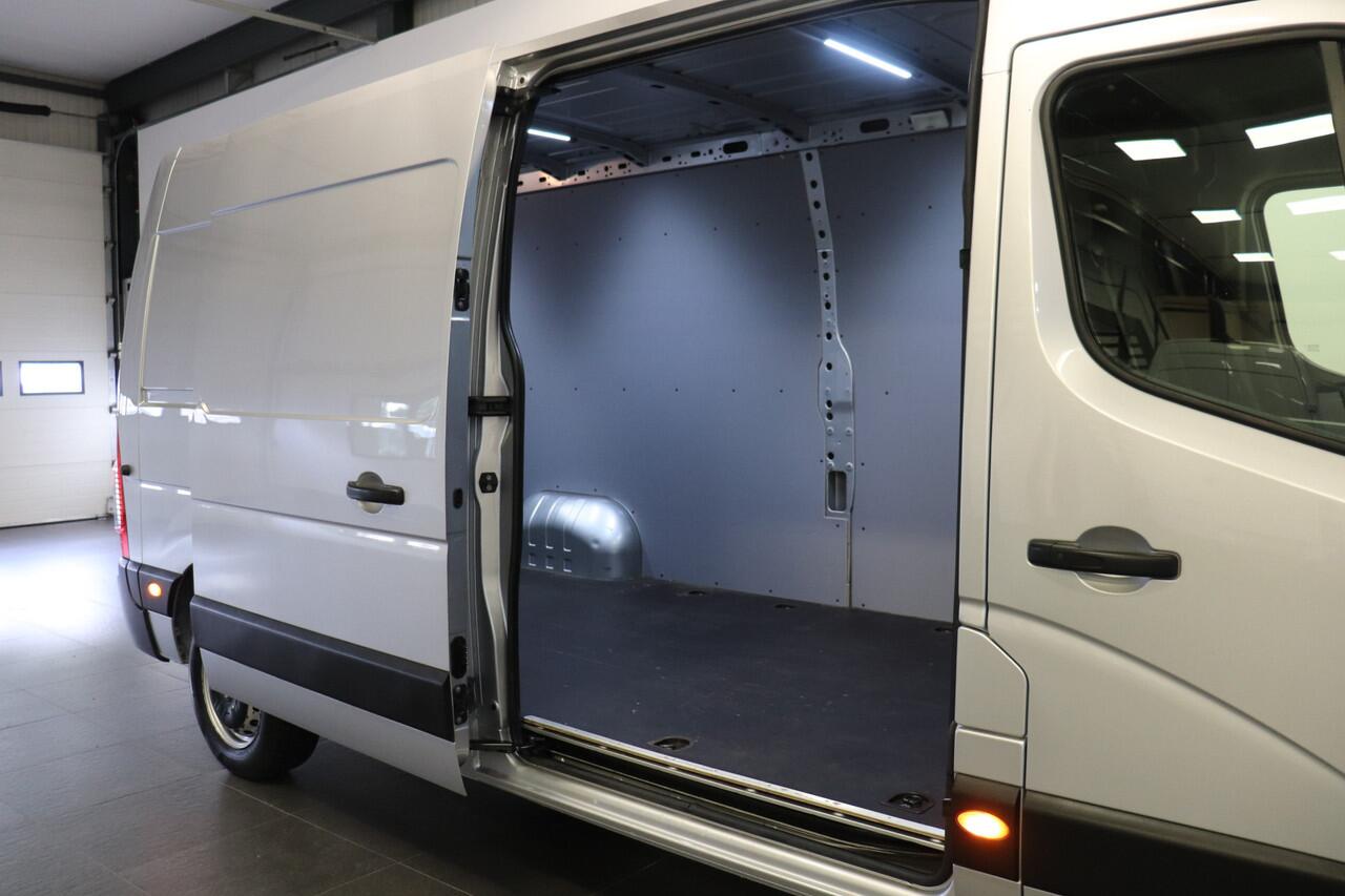 Renault MASTER 2.3 dCi 146PK L3H2 EURO 6 - AC/Climate - Navi - Cruise - ¤ 16.900,- Excl.