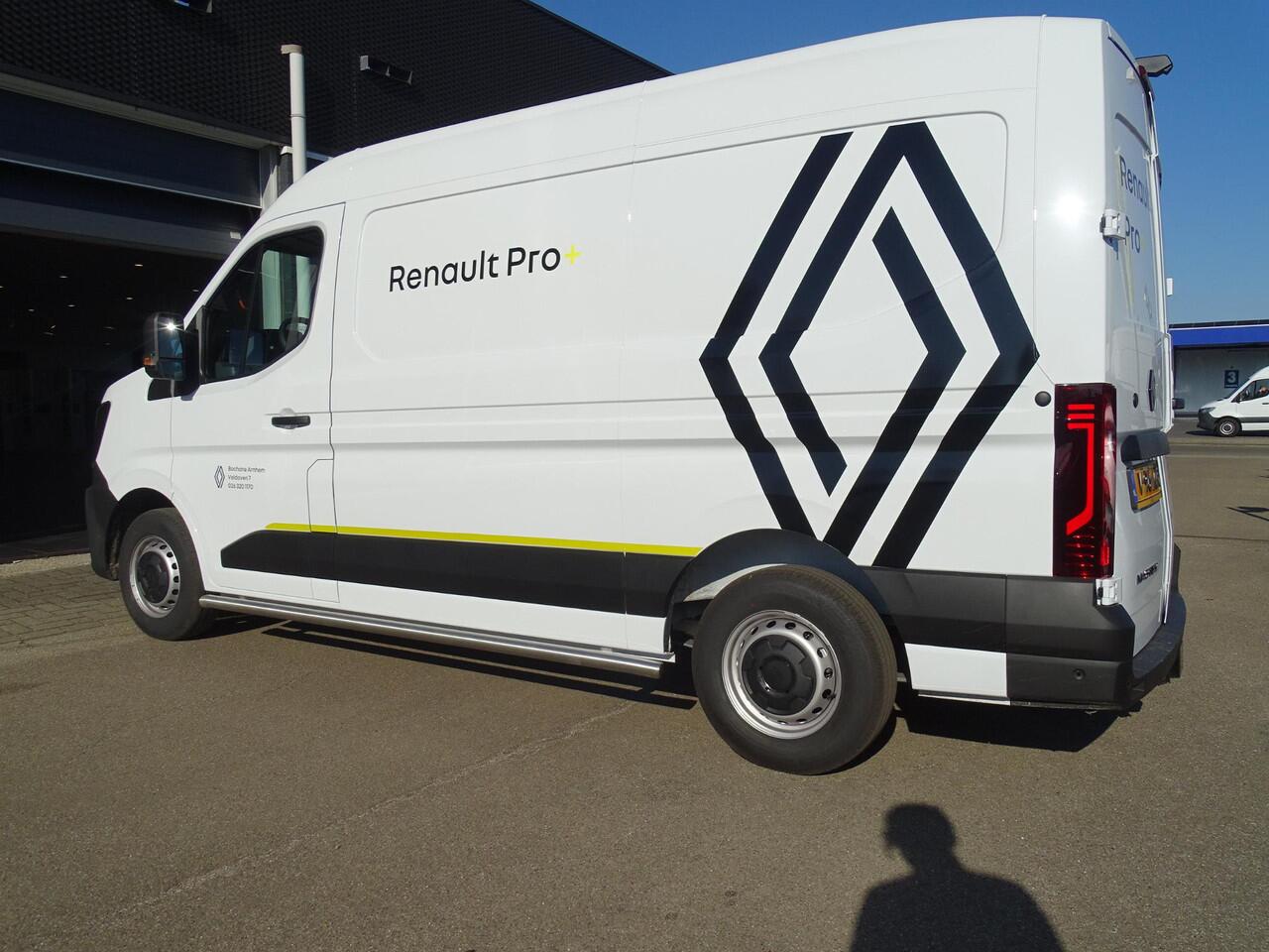 Renault MASTER E-Tech T35 L2H2 Advance long range 87 kWh PACK PARKING / PACK NAVIGATIE / VERWARMBARE VOORRUIT