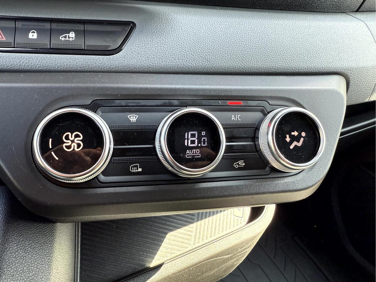 Renault MASTER T35 2.0 dCi 150pk L3H2 Advance 2x Schuifdeur, Trekhaak, Camera