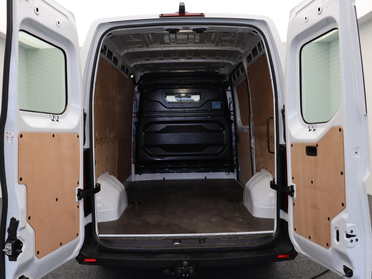 Renault MASTER Advance Long range | C-Shape LED dagrijverlichting | Elektronisch geregelde airconditioning | Instrumentarium met 3,5" TFT scherm