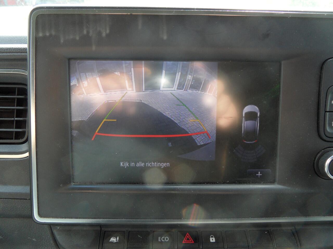 Renault MASTER T35 2.3 dCi 135 L2H2