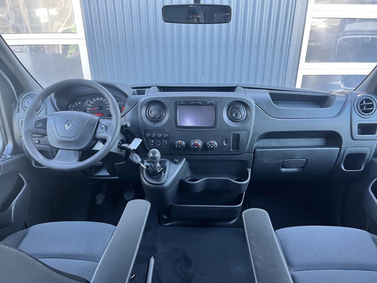 Renault MASTER T35 2.3 dCi L3 DC Airco Cruise controle Trekhaak 2500kg trekgewicht Pick-up Openlaadbak Telefoonvoorbereiding 6-Persoons pick-up p-up Euro 6 Bpm vrij!