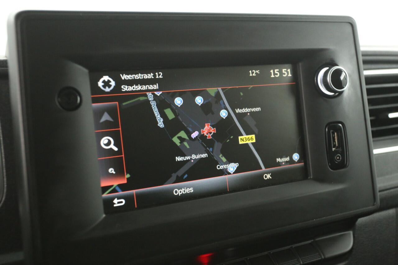 Renault MASTER T35 2.3 dCi 180PK L2H2 | Airco | Camera | Cruise | 3 Zits | Trekh. | Navi | Carplay | Parkeersens.