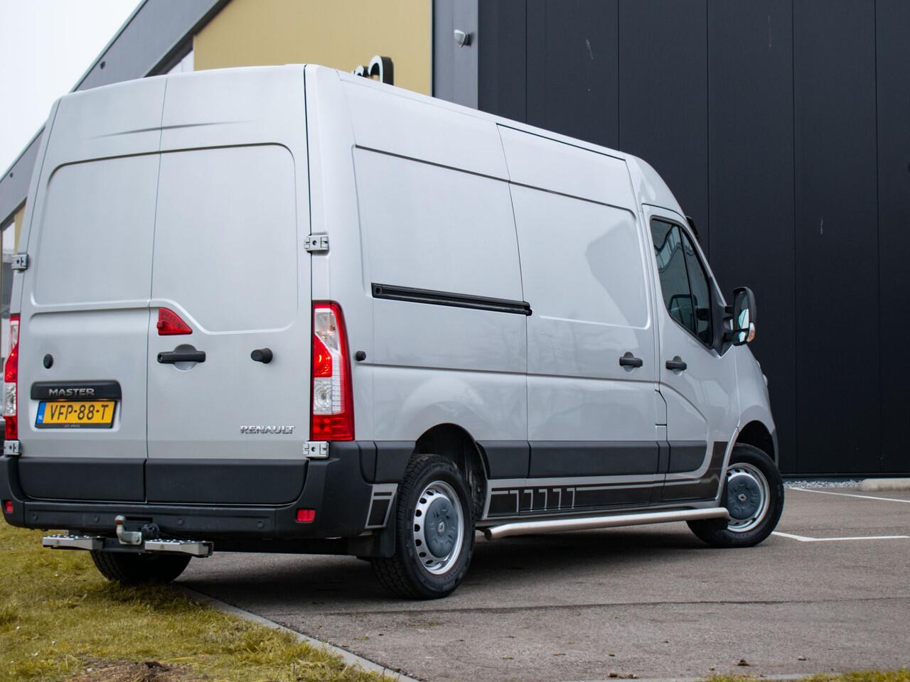 Renault MASTER 170pk 2.3 dCi L2H2 Trekhaak | Achteruitrijcamera | Airco