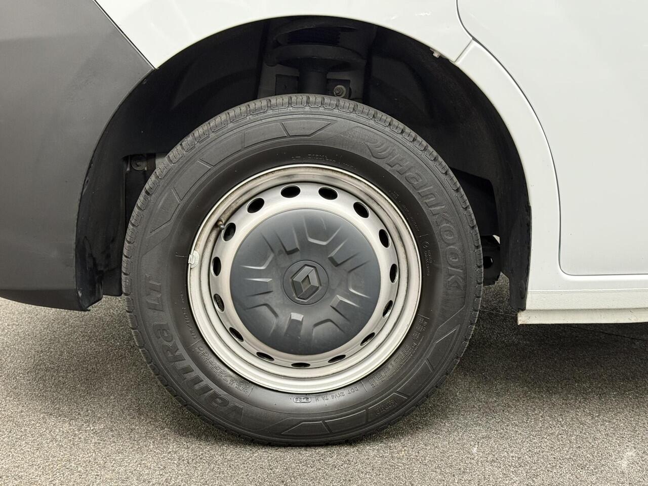 Renault MASTER T35 2.3 dCi 145PK Energy Bakwagen Meubelbak Laadklep Airco Navi Cruise Control