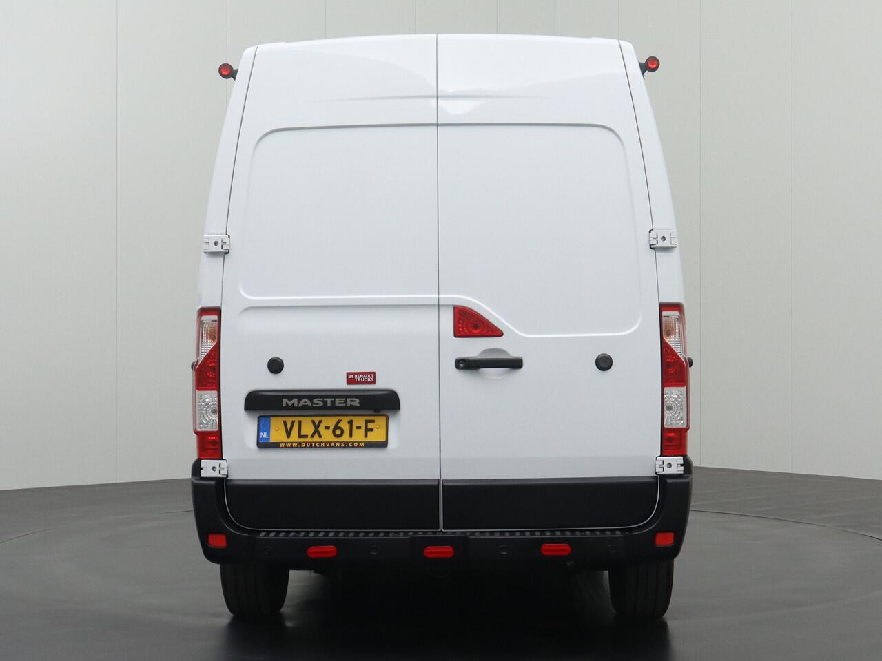 Renault MASTER 2.3DCi 150PK L3H2 Special Edition | Navigatie | Camera | 3-Persoons | Betimmering