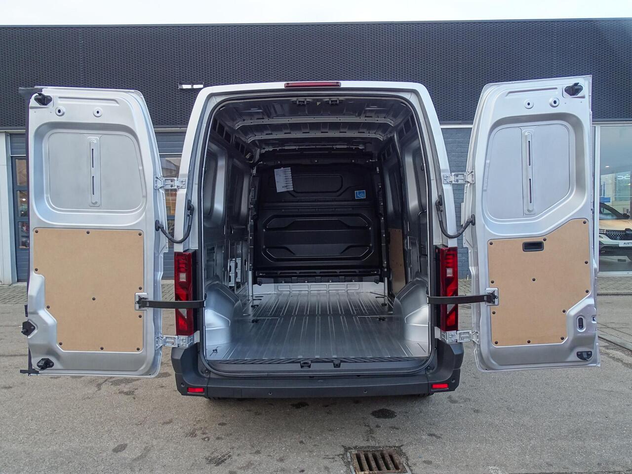 Renault MASTER T35 2.0 dCi 130 L2H2 Advance METALLIC LAK / APPLE CARPLAY & ANDROID AUTO