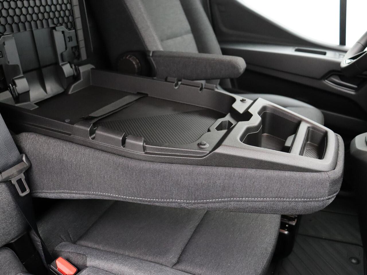 Renault MASTER T35 2.0 dCi 130pk L2H2 Advance | Laadruimtepakket | Trekhaak | Achteruitrijcamera |