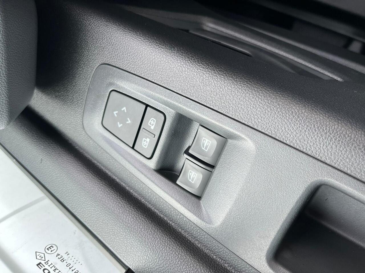 Renault MASTER T35 2.0 dCi 130 L2H2 Advance