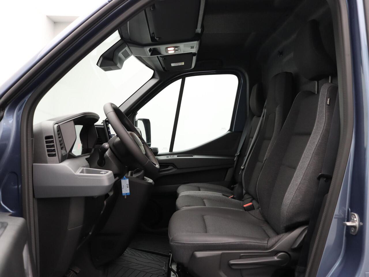 Renault MASTER T35 2.0 dCi 130 L2H2 Advance Inclusief laadruimte betimmering BPM vrij