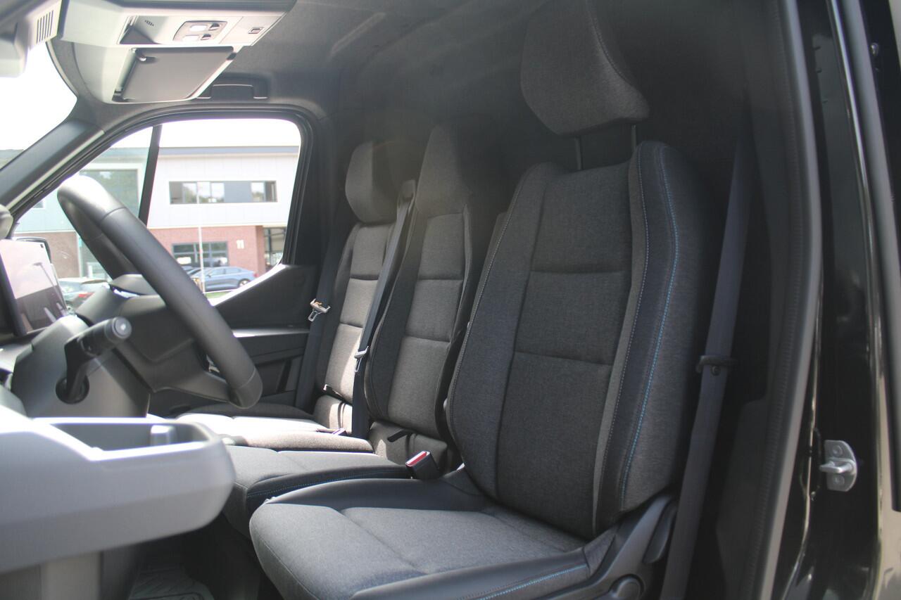 Renault MASTER T35 2.0 dCi 170pk L2H2 Extra - Navigatie - Blind Spot - Camera - Stoelverwarming - Verwarmde voorruit - Rijklaar