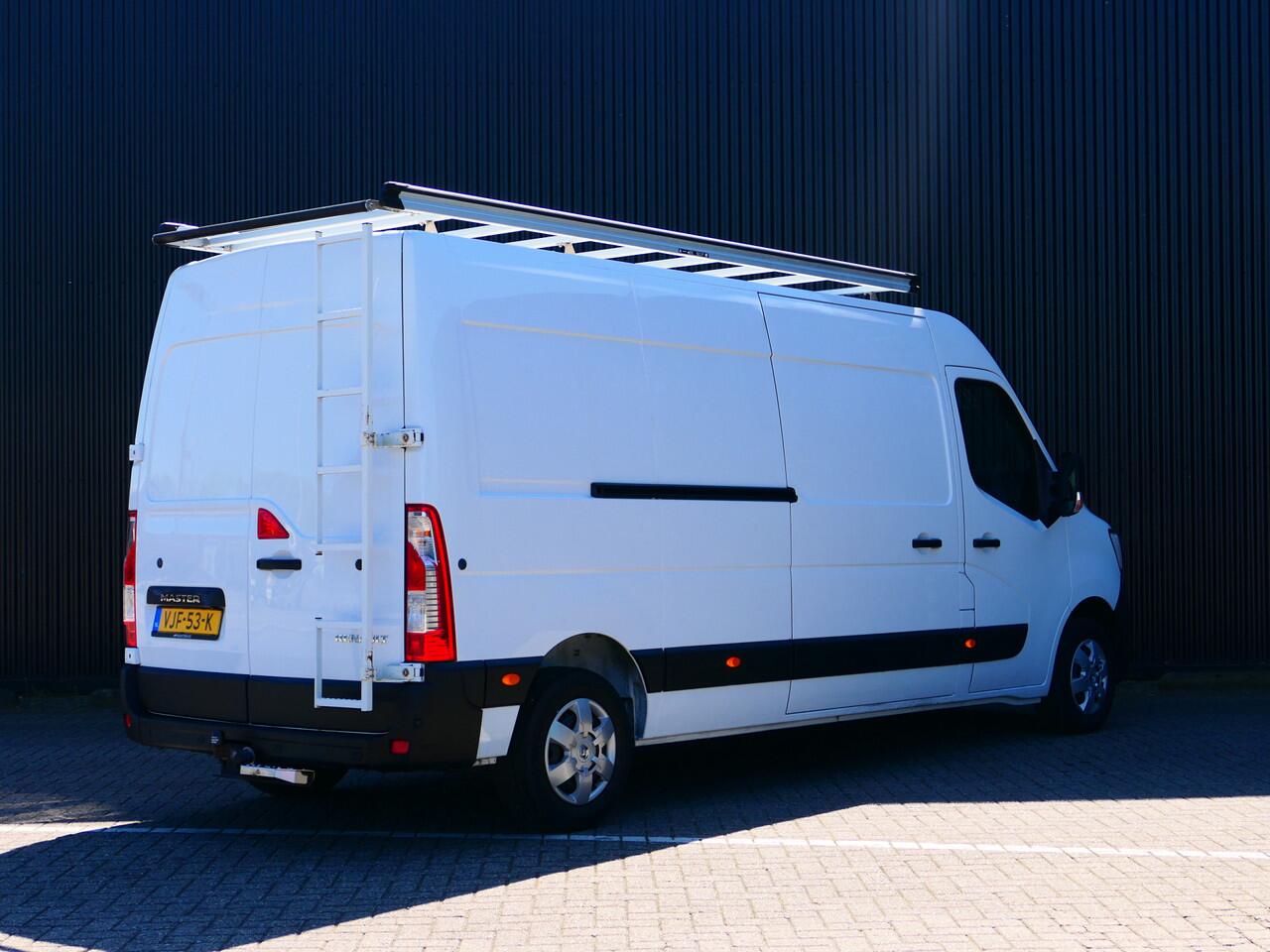 Renault MASTER T35 2.3 dCi 150 L3H2 Energy *Incl. Imperiaal + ladder!* - Trekhaak, cruise, navi, dode hoek