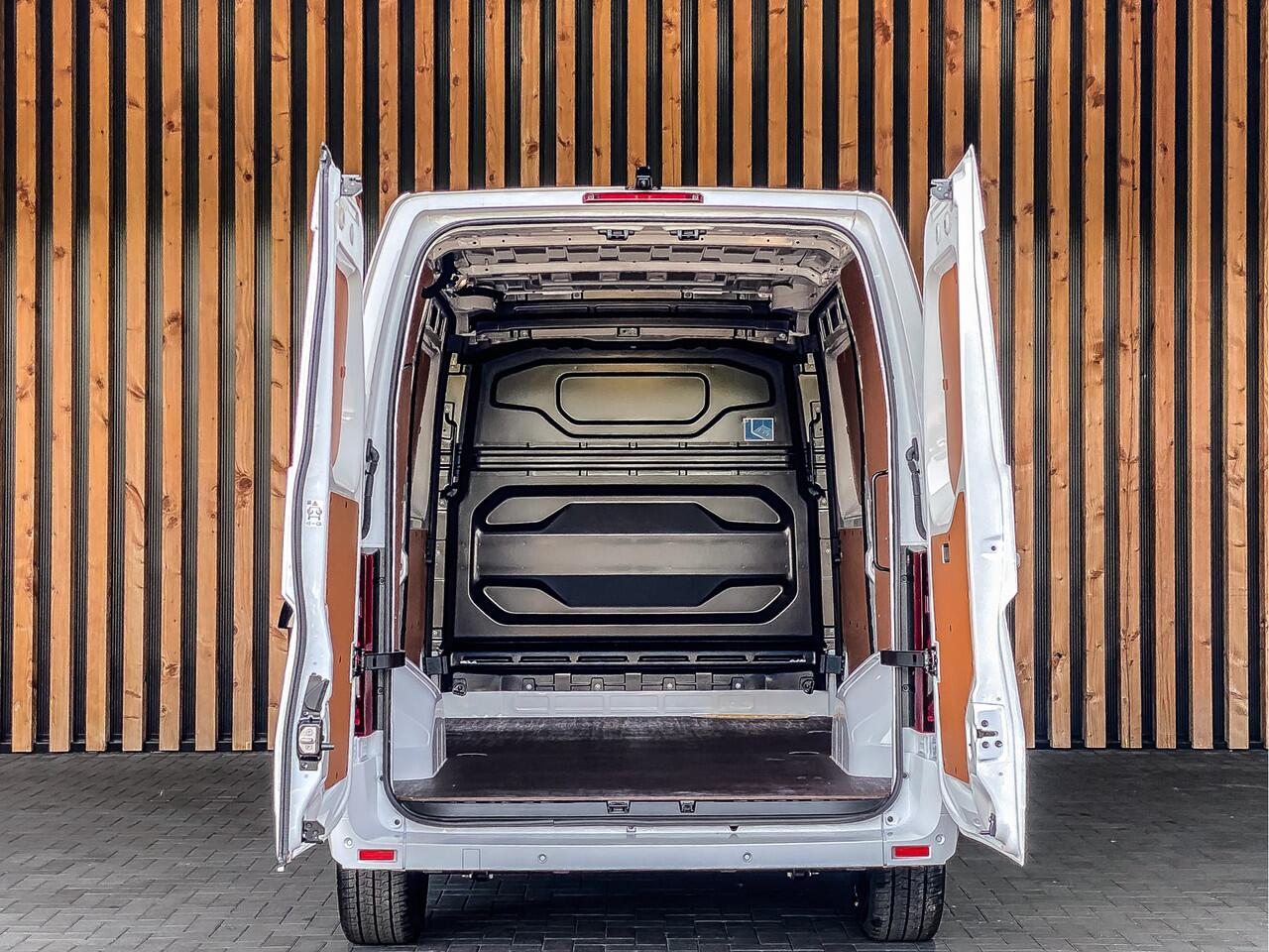 Renault MASTER T35 2.0 dCi 170PK L2H2 Extra | BPM VRIJ! | 2X SCHUIFDEUR | R-LINK | CAMERA | STOELVERWARMING | TREKHAAK |