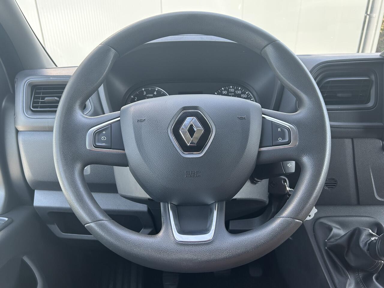 Renault MASTER T35 2.3 dCi 145 PK / L4H3 / MAXI WB 433 / DUBBEL LUCHT / INRICHTING / 3-ZITS / TREKHAAK / CAMERA / 3000 KG AHG /