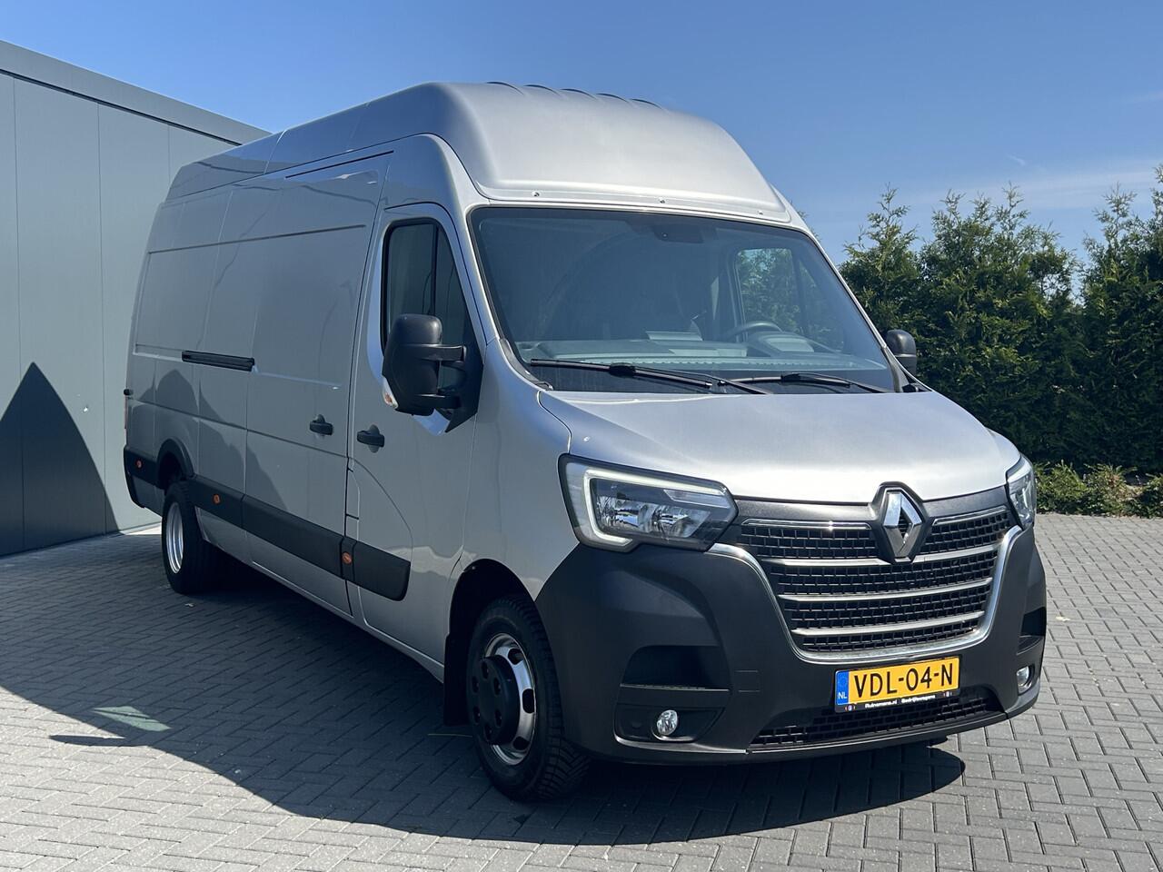Renault MASTER T35 2.3 dCi 145 PK / L4H3 / MAXI WB 433 / DUBBEL LUCHT / INRICHTING / 3-ZITS / TREKHAAK / CAMERA / 3000 KG AHG /