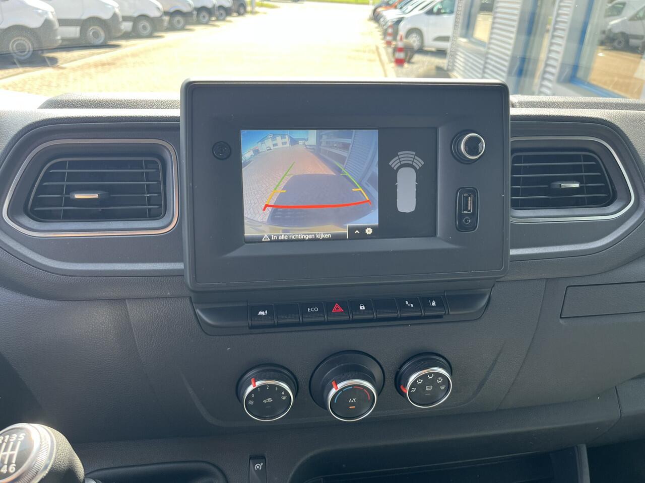 Renault MASTER T35 2.3 dCi 135 L2H2 Work Edition