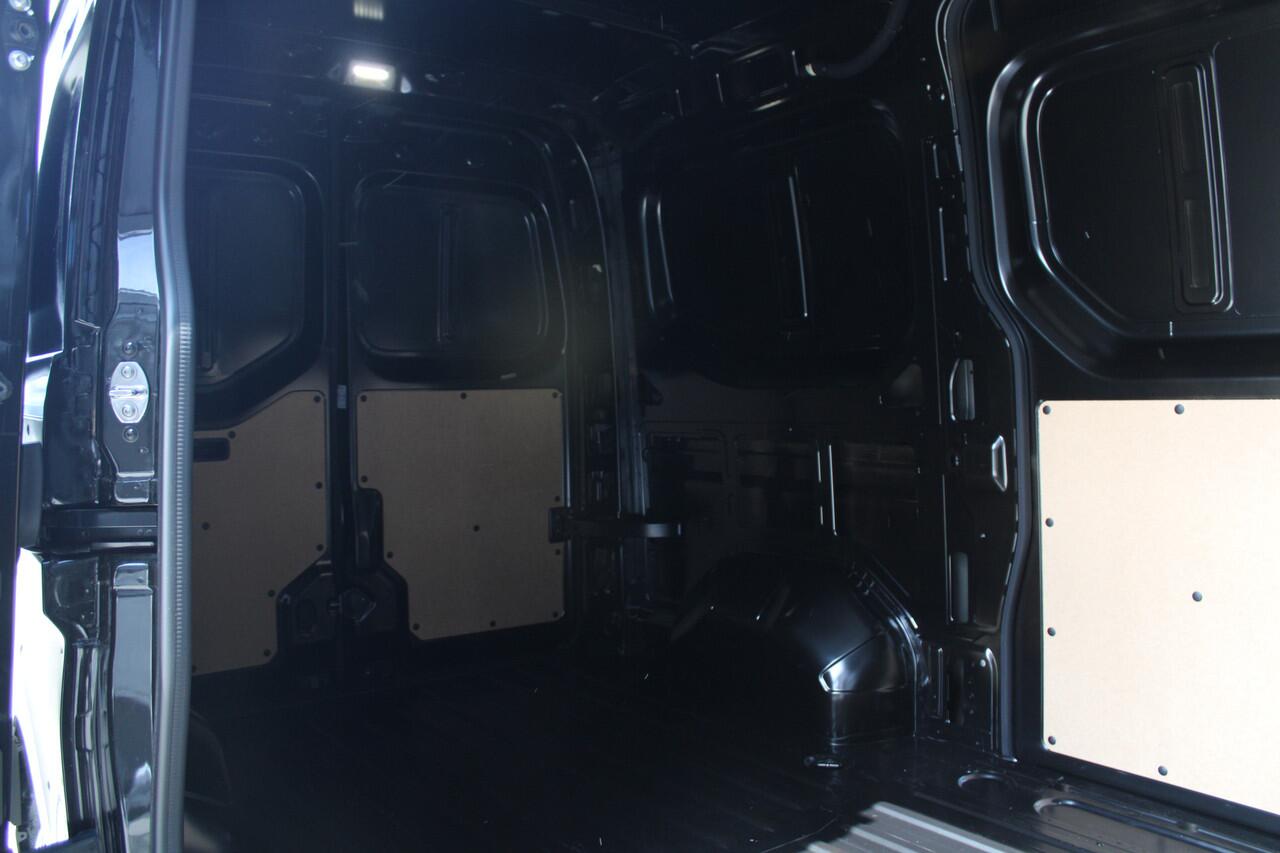 Renault MASTER T35 2.0 dCi 170pk L2H2 Extra - Navigatie - Blind Spot - Camera - Stoelverwarming - Verwarmde voorruit - Rijklaar