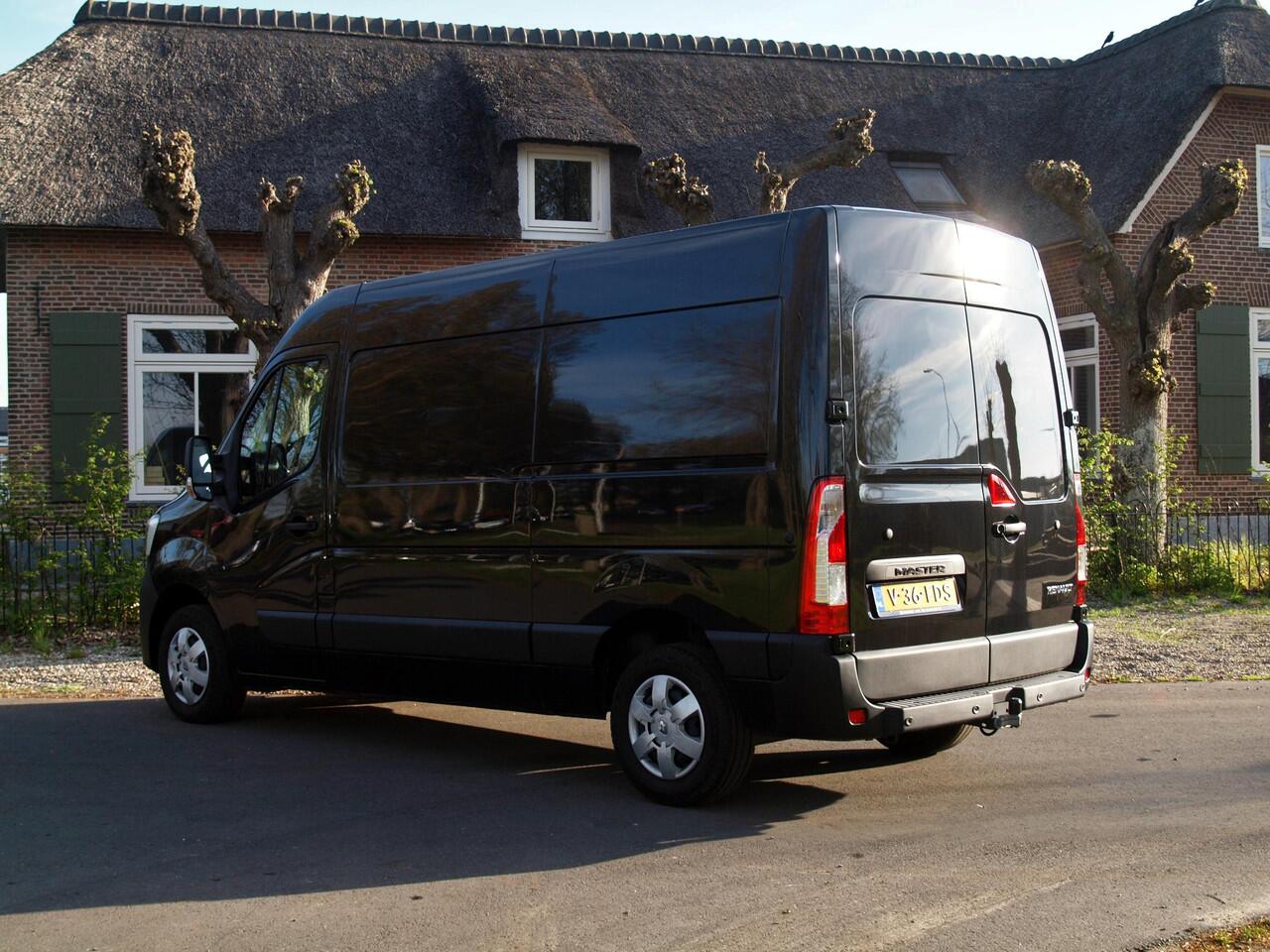 Renault MASTER T35 2.3 dCi 180 L2H2 Energy Work Edition | Camera | Cruise Control | Trekhaak | DAB |