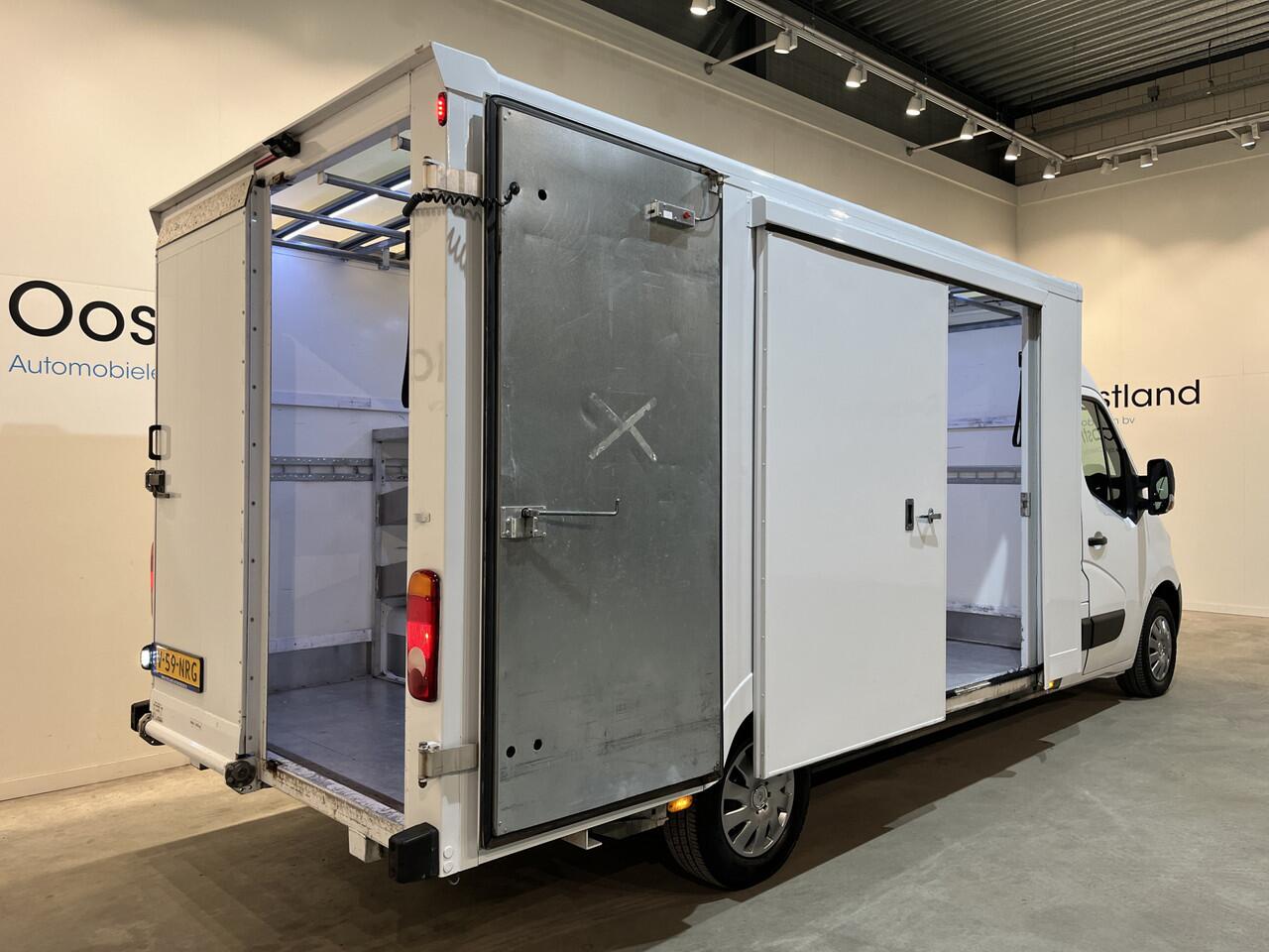 Renault MASTER 2.3 dCi 130 PK Bakwagen / Oprijplaat / Meubelbak / Euro 6 / Airco / Cruise Control / Camera / Navigatie