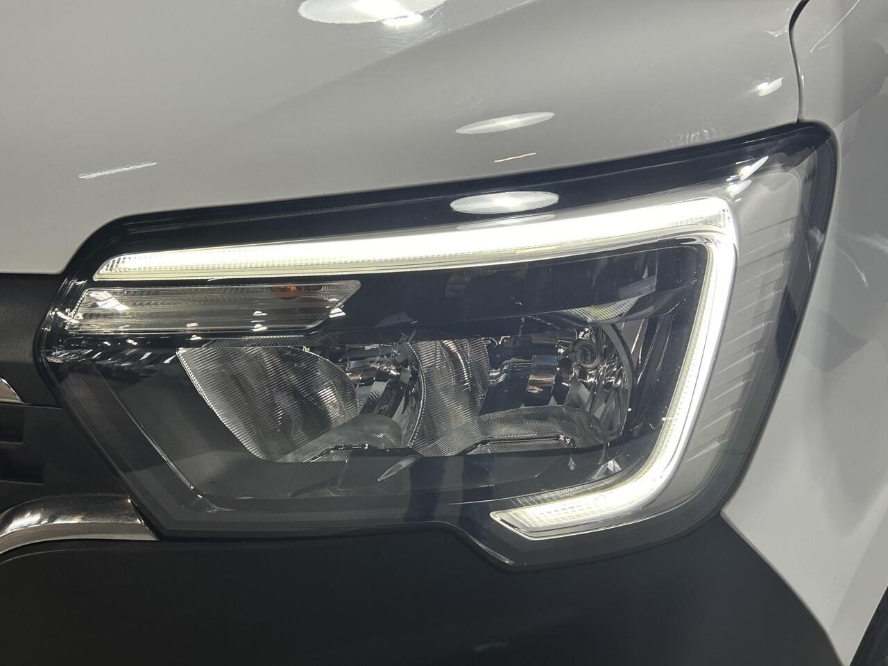 Renault MASTER 2.3 DCi 165 pk Bakwagen met Deuren / Zijdeur Airco, Camera, LxBxH 415x204x230 cm, 19,5m3, 3-Zits