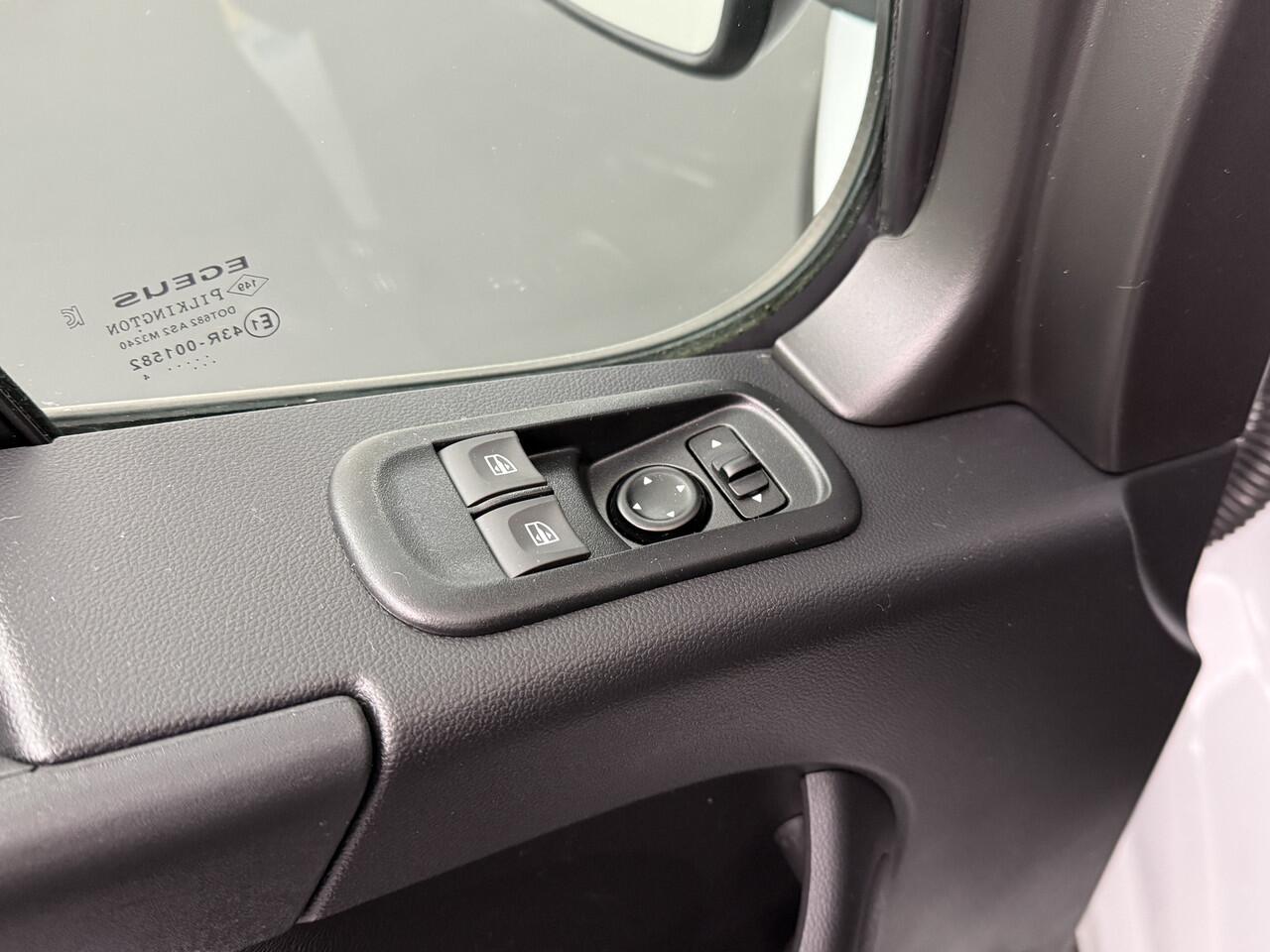 Renault MASTER 2.3DCi 130PK L2H2 Koelauto | 12/220V | Airco | Cruise | 3-Persoons