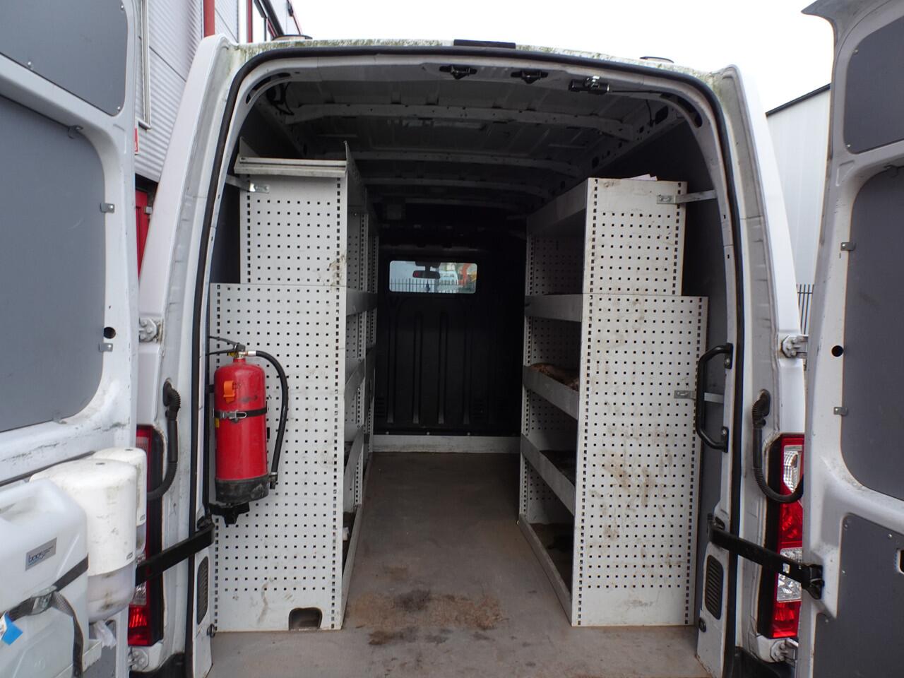 Renault MASTER T35 2.3 dCi 135 L2H2 Comfort 117276 km ! met inrichting