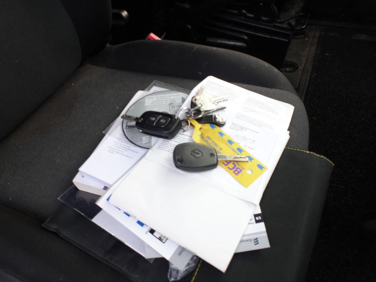 Renault MASTER T35 2.3 dCi 135 L2H2 Comfort 117276 km ! met inrichting