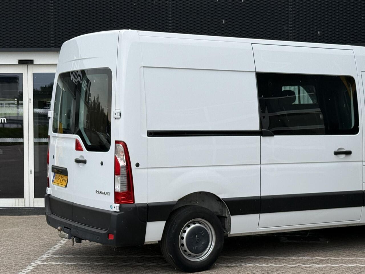 Renault MASTER T33 2.3 dCi 135 L2H2 Comfort | Trekhaak | Navigatie | DAB | Airco | Parkeersensoren | BT-Telefoonfunctie |