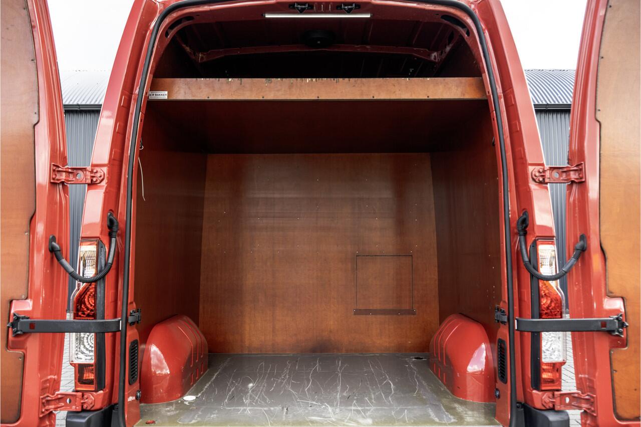 Renault MASTER T35 dCi | L2H2 | Camera | Navi | LED | 3-Zits | Airco | PDC | Euro 6