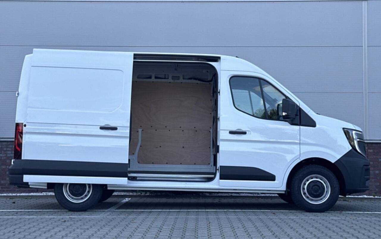 Renault MASTER T35 2.0 dCi 130 L2H2 Advance Camera / Carplay / laadruimte pakket / All season