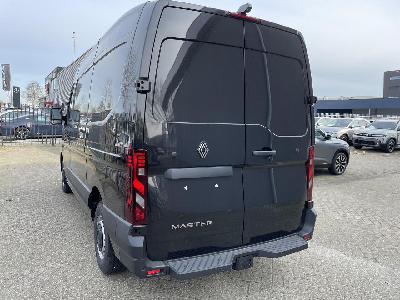 Renault MASTER T35 2.0 dCi 130 L2H2 Advance