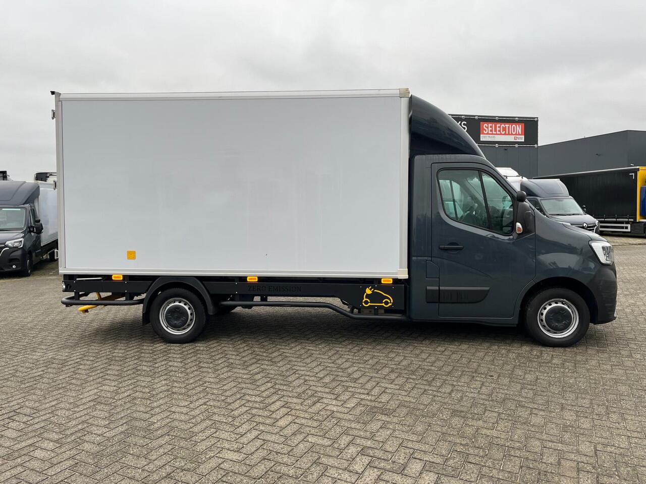 Renault MASTER E-TECH CCAB FWD 3T5 52 KWH, airco, Camera, LV ,