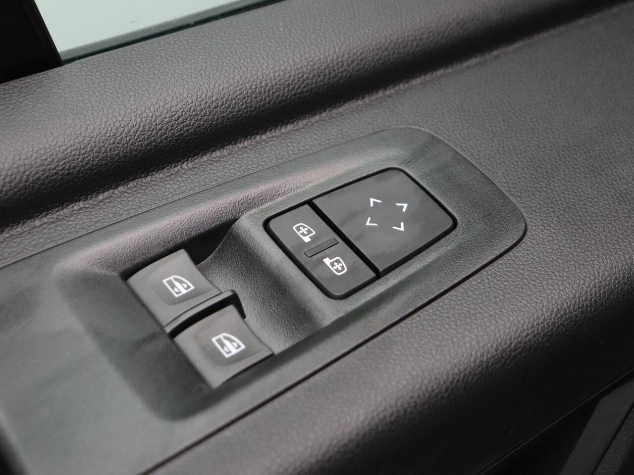 Renault MASTER T35 2.0 dCi 130 L2H2 Advance