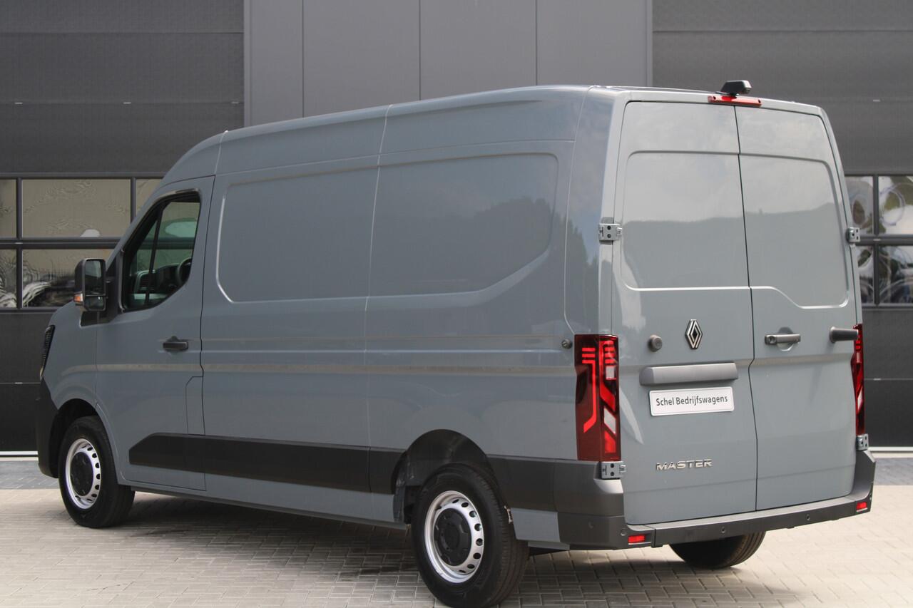 Renault MASTER T35 2.0 dCi 170pk L2H2 Extra - Navigatie - Camera - 270 gr deuren - Parkeersensoren - Draadloos laden - Rijklaar