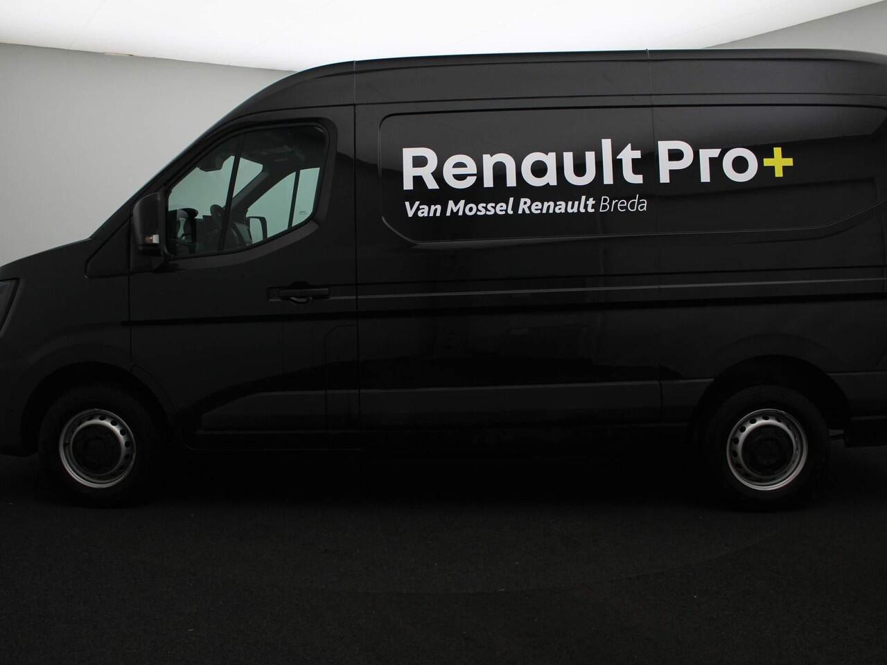Renault MASTER T35 2.0 dCi 150 L2H2 Advance | Trekhaak | Additionele parkeerhulp | openR link navigatiesysteem met convertor companion | Draadloze oplader | reservewiel |