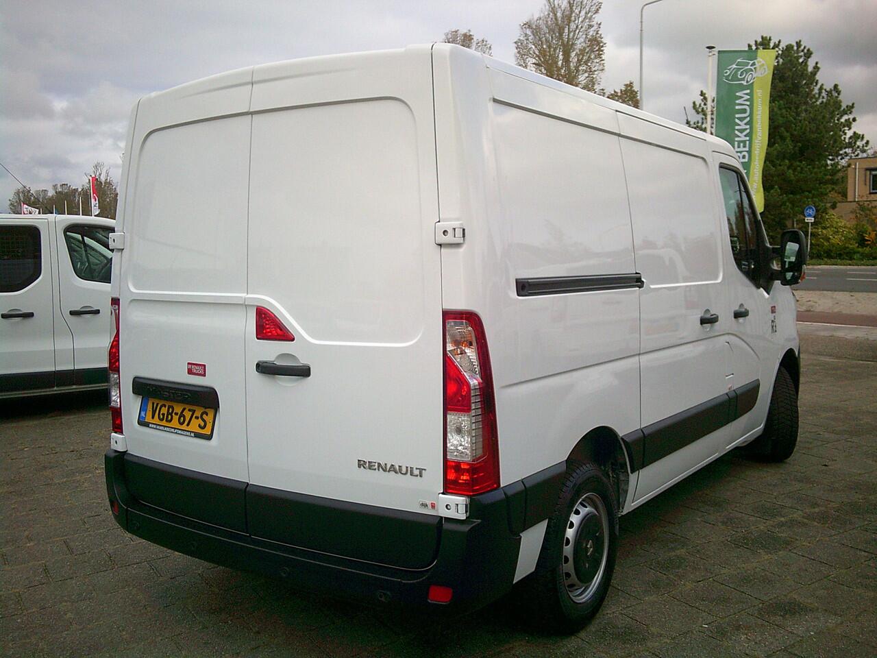 Renault MASTER T33 2.3 dCi 150 L1H1 Energy VOORZIEN VAN AIRCO+CRUISE+AUTOMAAT !!!
