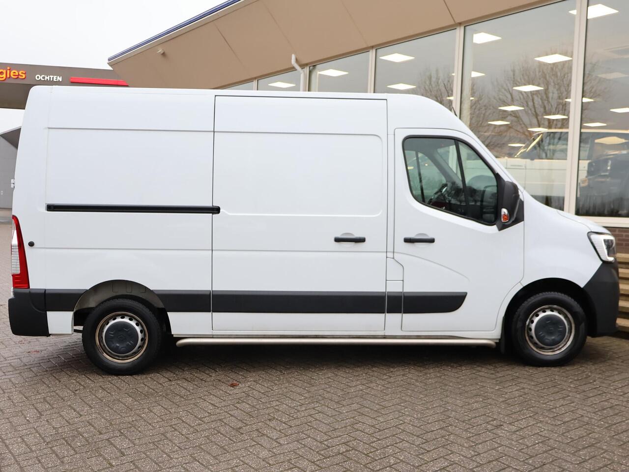 Renault MASTER T35 2.3 dCi 150 L2H2 150 PK ENERGY COMFORT + DAB | CARPLAY | CAMERA | TREKHAAK 2500 KG