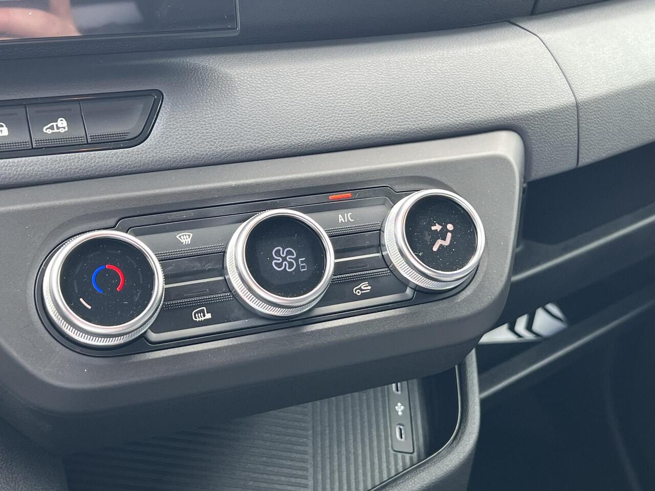 Renault MASTER T35 2.0 dCi 130 L2H2 Start | Demo | Draadloos Apple Carplay & Android Auto | Trekhaak | Parkeersensoren | DAB | LED | Cruise Control | Airco |