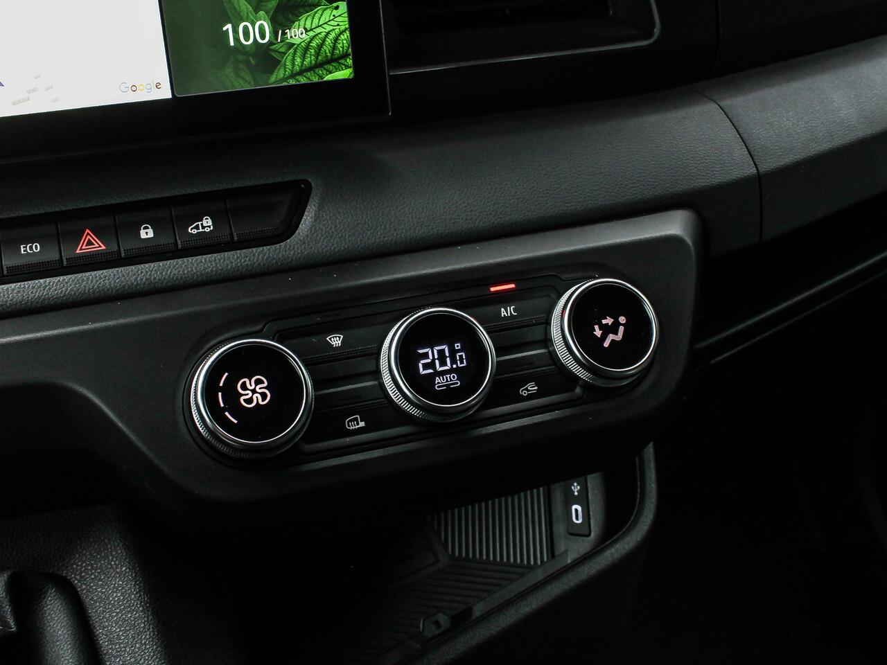 Renault MASTER T35 2.0 dCi 170PK Dubbele Cabine L2H2 | BPM VRIJ! | 2X SCHUIFDEUR | BLIND SPOT | CAMERA | STOELVERWARMING | TREKHAAK |