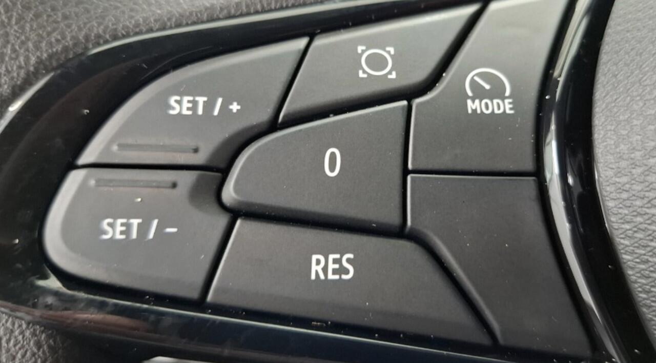 Renault MASTER T35 2.0 dCi 170 L2H2 Extra Laadruimte betimmering / 2 keer schuifdeur / Trekhaak / All season