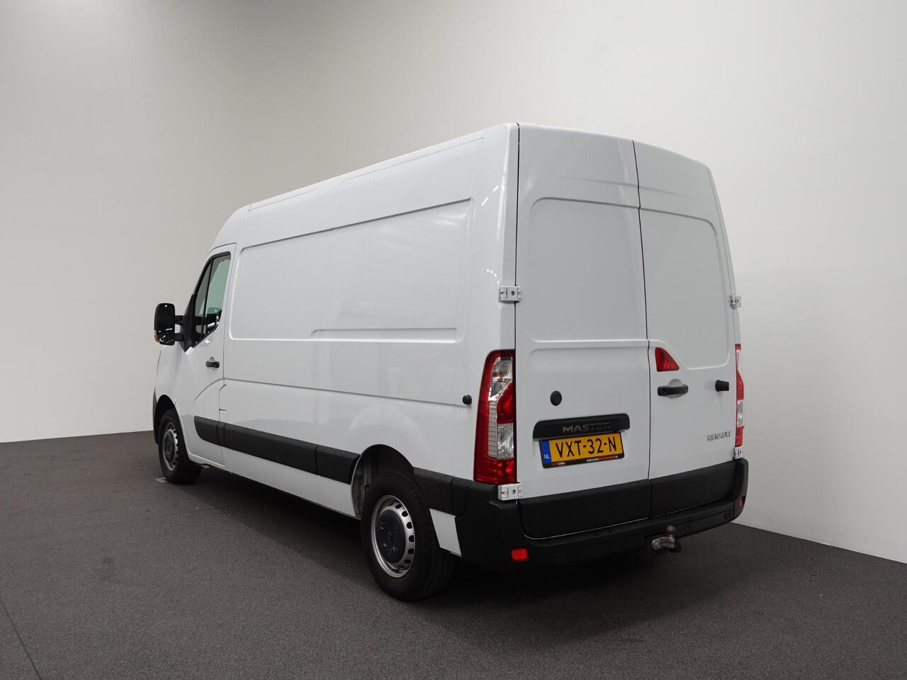 Renault MASTER T35 2.3 dCi 180PK L2H2 Energy Airco Cruise Control Camera Navi PDC V+A Trekhaak 270° Deuren