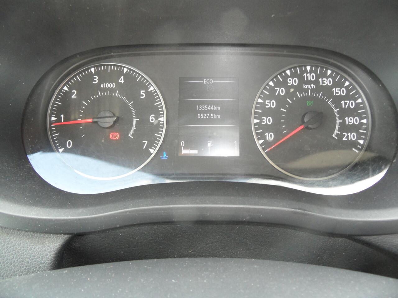 Renault MASTER T35 2.3 dCi 135 L2H2