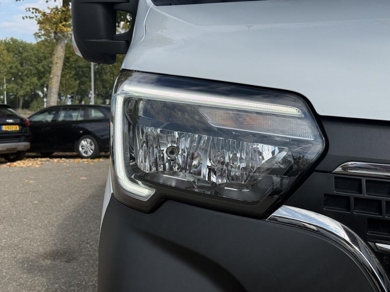 Renault MASTER T35 2.3 dCi 135 L2H2 | Trekhaak | Navi | Carplay | Cruisec. | LED