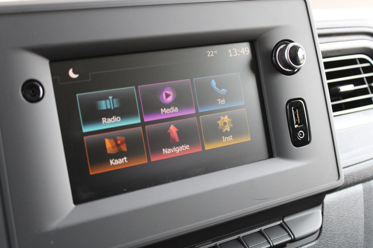 Renault MASTER T35 2.3 dCi 180pk L3H2 - Airco - Navigatie - Camera - Cruise - Parkeersensoren - 105l tank - Rijklaar