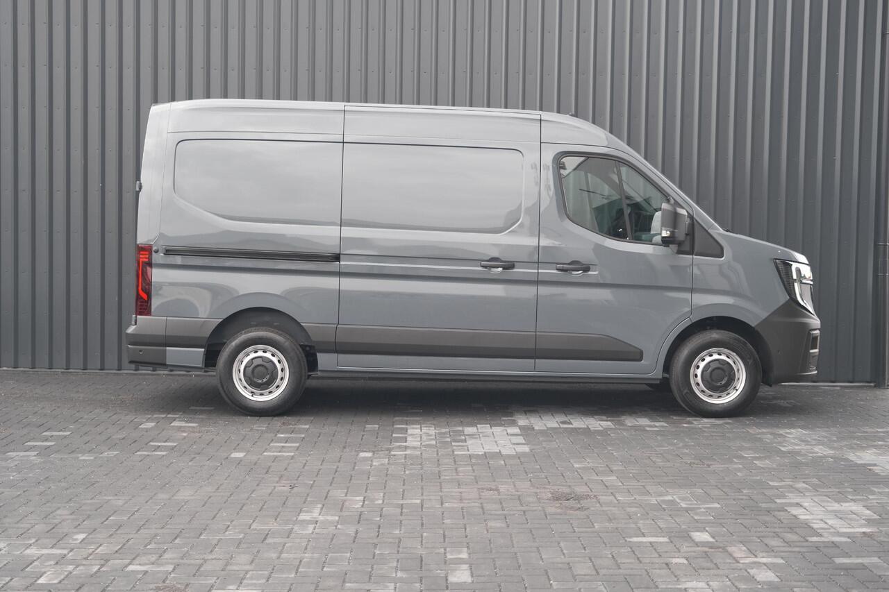 Renault MASTER T35 2.0 dCi 150 L2H2 Extra | Trekhaak | Camera | Vloerplaat | Apple Carplay