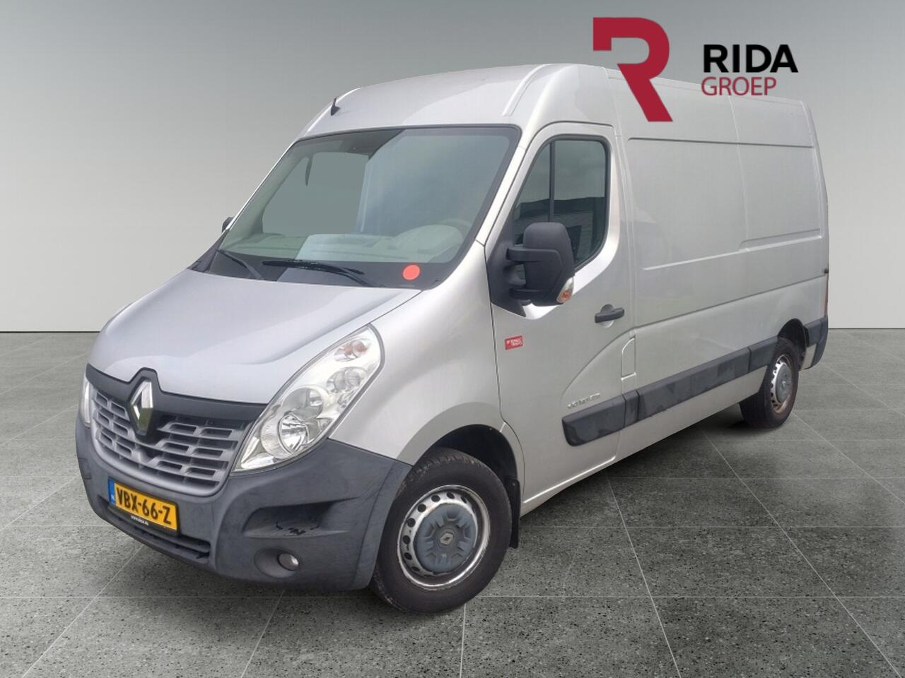 Renault MASTER T35 2.3 dCi L2H2 | WERKPLAATS