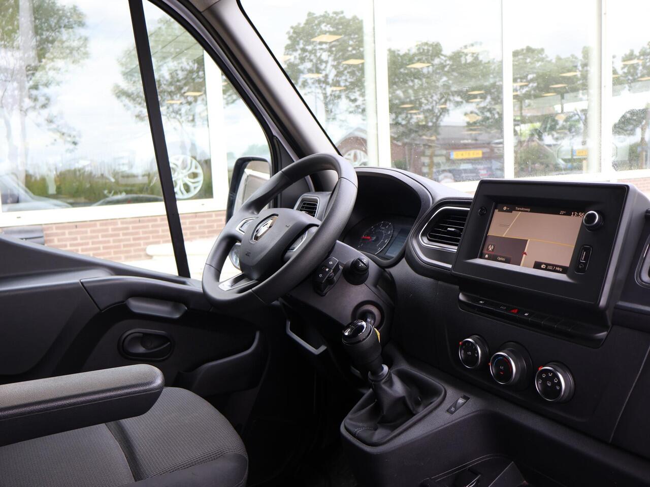 Renault MASTER T35 2.3 DCI 135 L2H2 COMFORT + APPLE CARPLAY | NAVIGATIE | CRUISE | DAB+