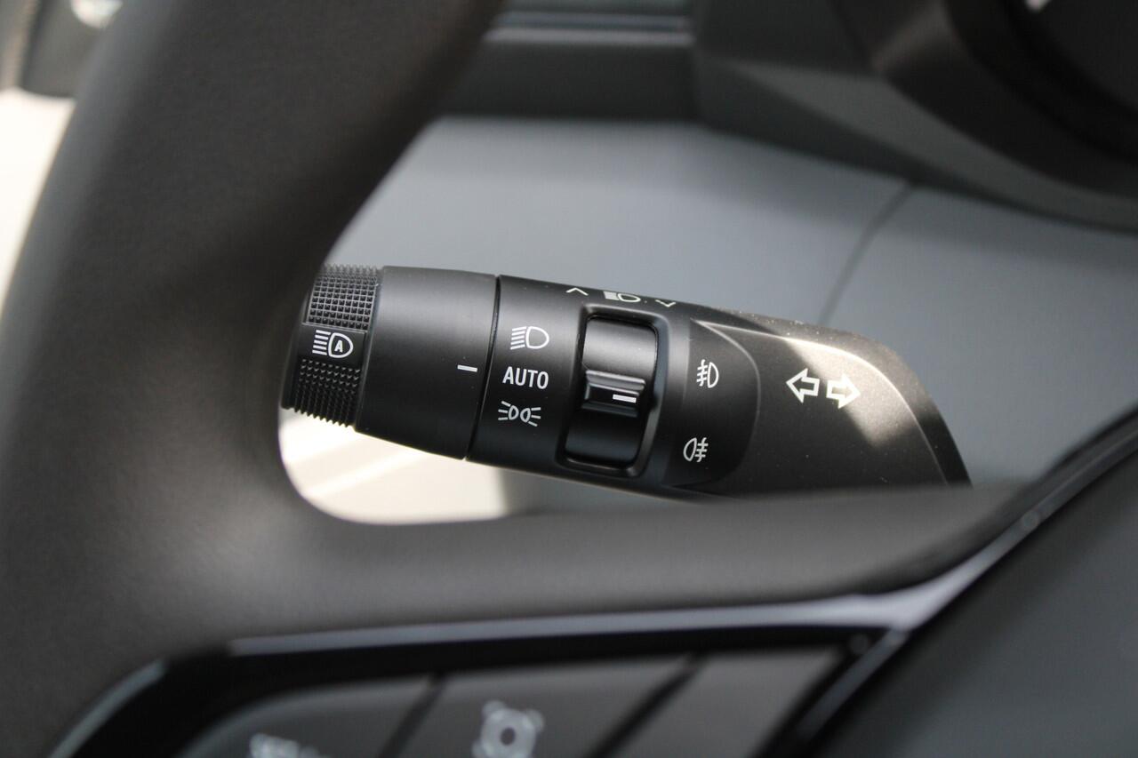 Renault MASTER T35 2.0 dCi 170pk L2H2 Extra - 2x Schuifdeur - Navigatie - Blind Spot - Camera - Stoelverwarming - Verwarmde voorruit - Rijklaar