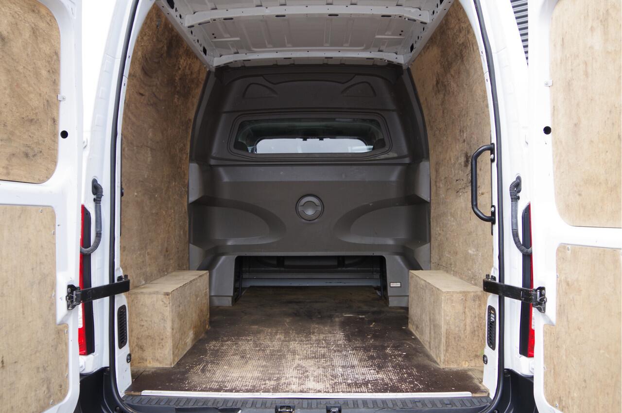 Renault MASTER T35 2.3 dCi 150PK L2H2 RED, DC-7P, 3.5T TREKHAAK, CAMERA, CRUISE, NAVI, AIRCO, PARKEERSENSOREN, NL AUTO, NAP, DUBBELE CABINE